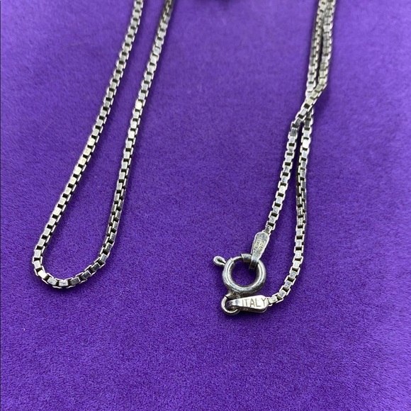 Silver Heart Pendant Necklace - Picture 4 of 6